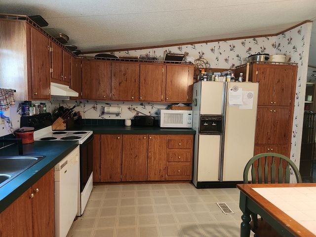 1664 County Road 4925, Trenton, TX 75490