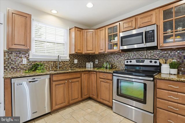 1802 LEADBURN RD, Towson, MD 21204
