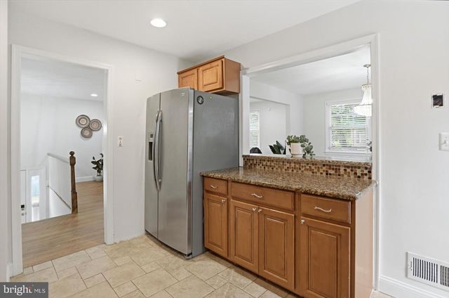 1802 LEADBURN RD, Towson, MD 21204