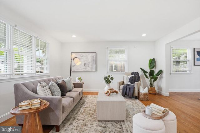 1802 LEADBURN RD, Towson, MD 21204