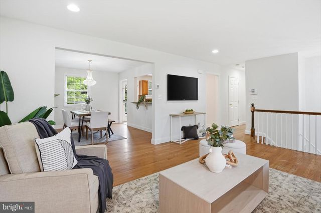 1802 LEADBURN RD, Towson, MD 21204