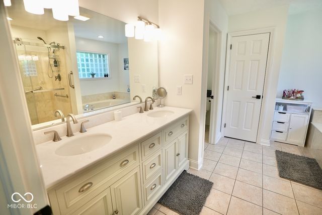 1456 Bent Tree Place, Greenwood, IN 46143