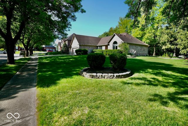 1456 Bent Tree Place, Greenwood, IN 46143