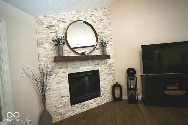 1456 Bent Tree Place, Greenwood, IN 46143