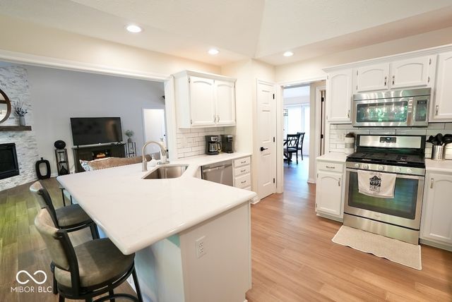 1456 Bent Tree Place, Greenwood, IN 46143