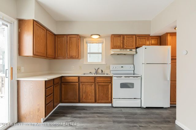 218 E Elm Street, Lansing, MI 48910