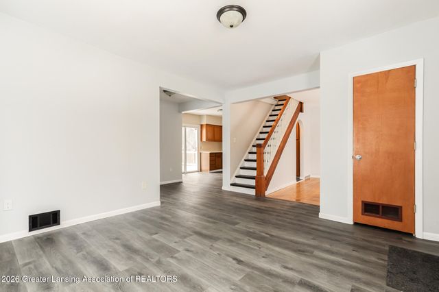 218 E Elm Street, Lansing, MI 48910