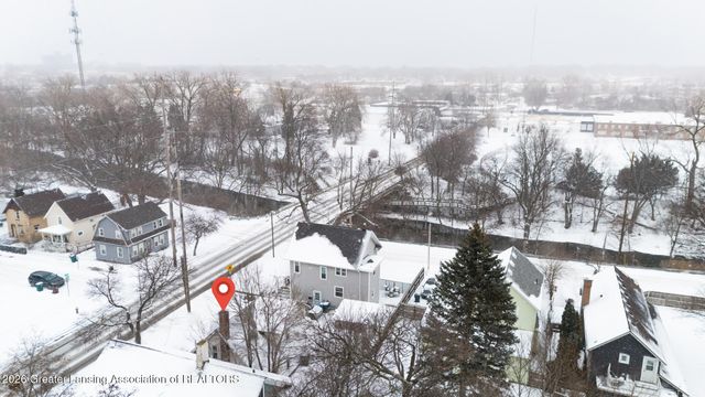 218 E Elm Street, Lansing, MI 48910