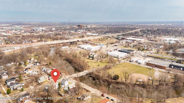 218 E Elm Street, Lansing, MI 48910