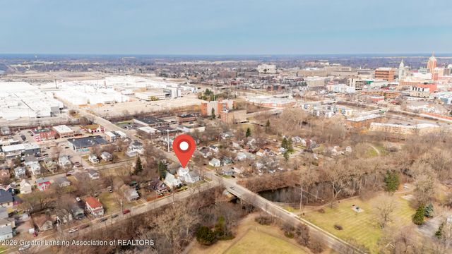 218 E Elm Street, Lansing, MI 48910