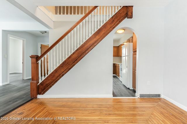 218 E Elm Street, Lansing, MI 48910