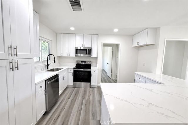 811 Majela, Hemet, CA 92543