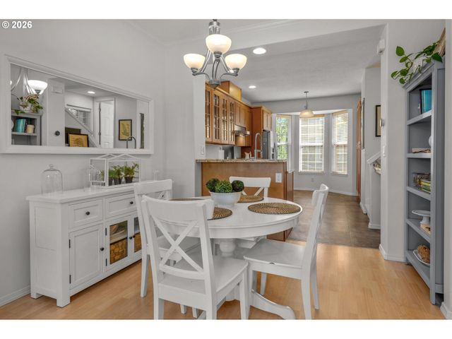 15495 BRIANNE Ct, Lake Oswego, OR 97035