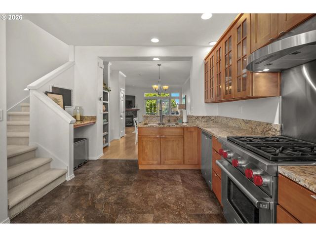 15495 BRIANNE Ct, Lake Oswego, OR 97035