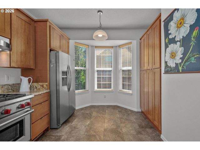 15495 BRIANNE Ct, Lake Oswego, OR 97035