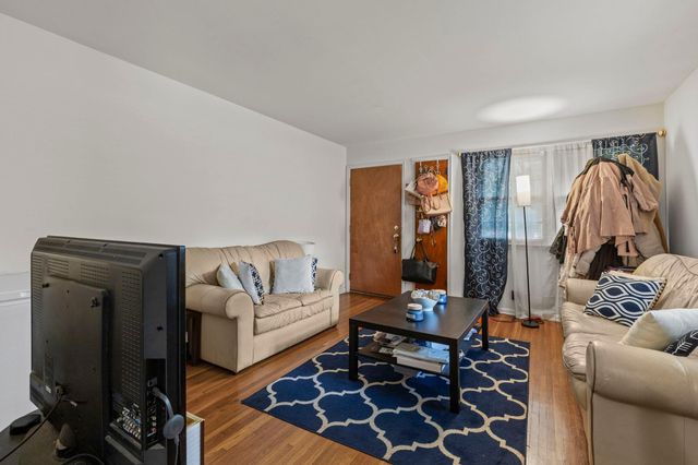 917- 919 Weeks Avenue SE, Minneapolis, MN 55414