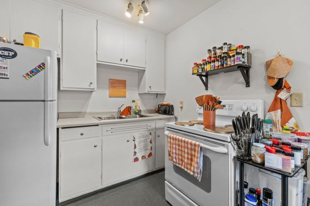 917- 919 Weeks Avenue SE, Minneapolis, MN 55414