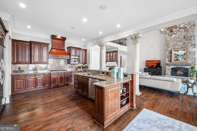 9020 Old Terry Ford Road, Gainesville, GA 30506