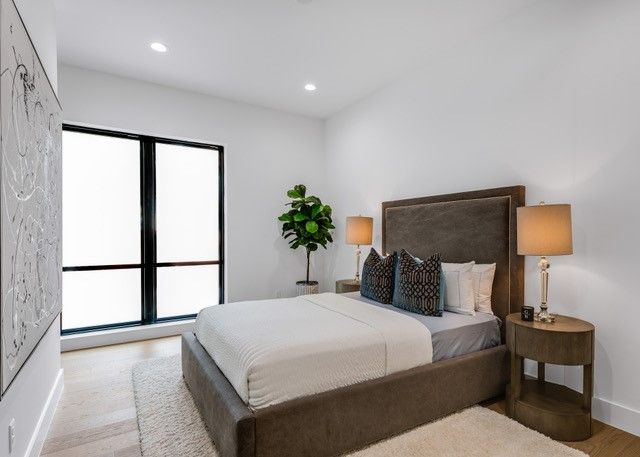 3601 Routh Street 2E, Dallas, TX 75219