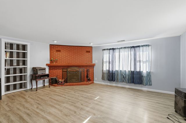 1000 W Superior Street, Ottawa, IL 61350