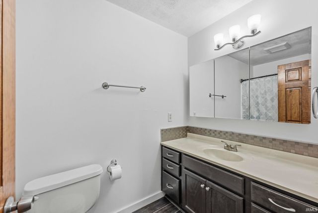 8312 Santa Fe Trail, Fort Wayne, IN 46815