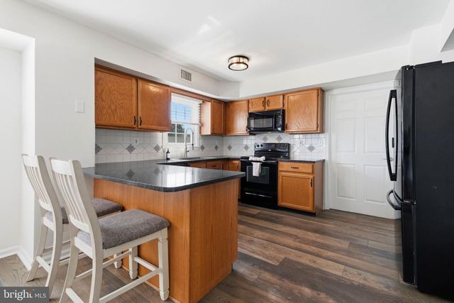 103 VALLEY VIEW CIR, Phoenixville, PA 19460