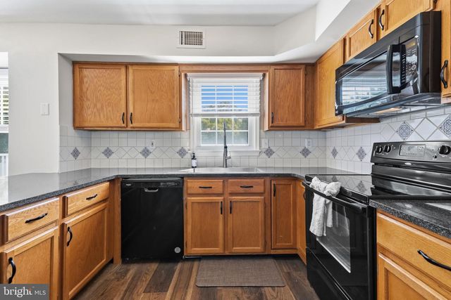103 VALLEY VIEW CIR, Phoenixville, PA 19460
