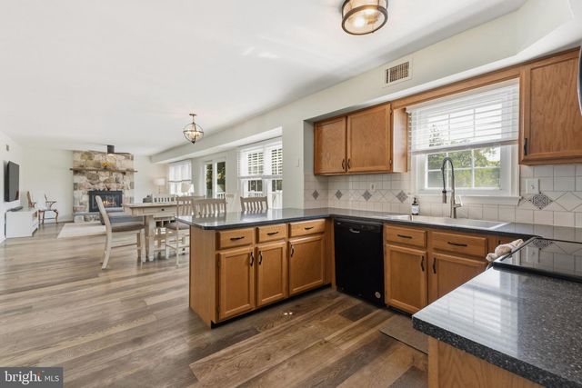 103 VALLEY VIEW CIR, Phoenixville, PA 19460