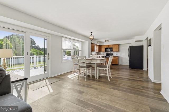 103 VALLEY VIEW CIR, Phoenixville, PA 19460