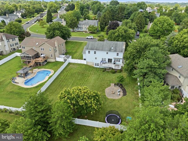 103 VALLEY VIEW CIR, Phoenixville, PA 19460