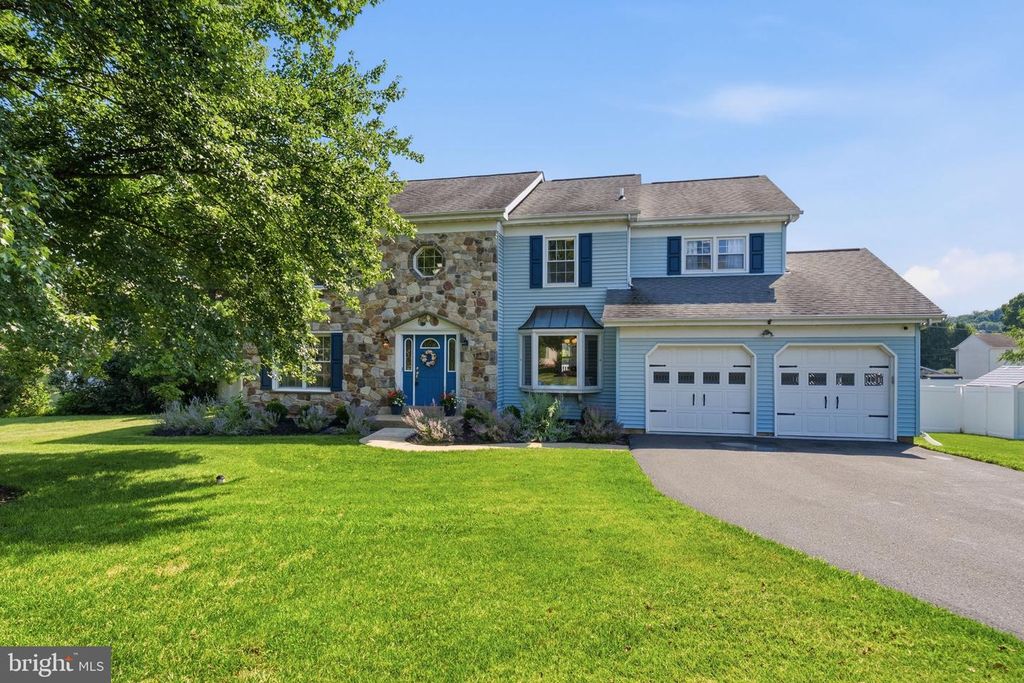 103 VALLEY VIEW CIR, Phoenixville, PA 19460