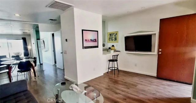 467 S Calle El Segundo D3, Palm Springs, CA 92262