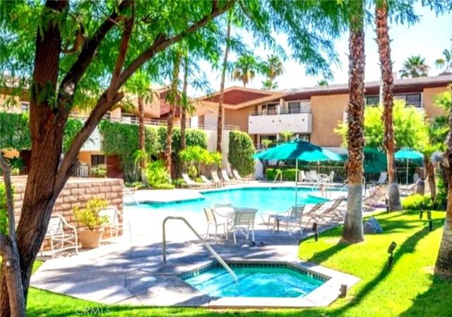 467 S Calle El Segundo D3, Palm Springs, CA 92262