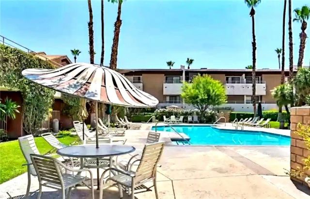 467 S Calle El Segundo D3, Palm Springs, CA 92262