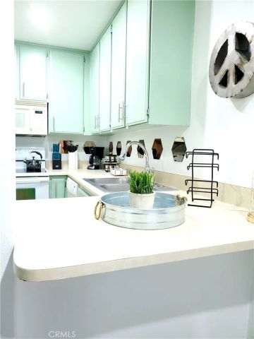 467 S Calle El Segundo D3, Palm Springs, CA 92262