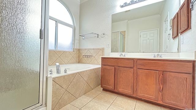 12155 KARNES WAY, San Antonio, TX 78253