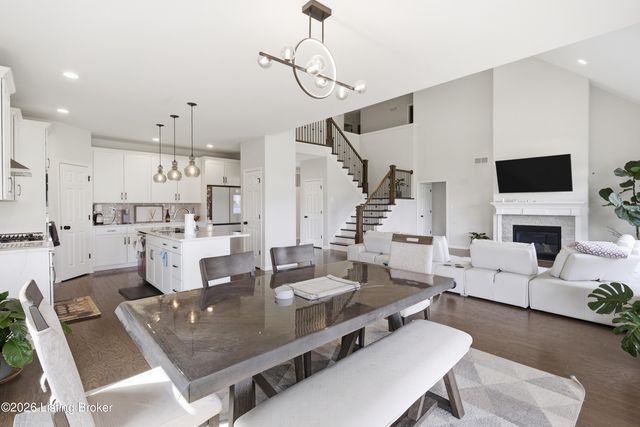 11527 Angel Falls Dr, Prospect, KY 40059