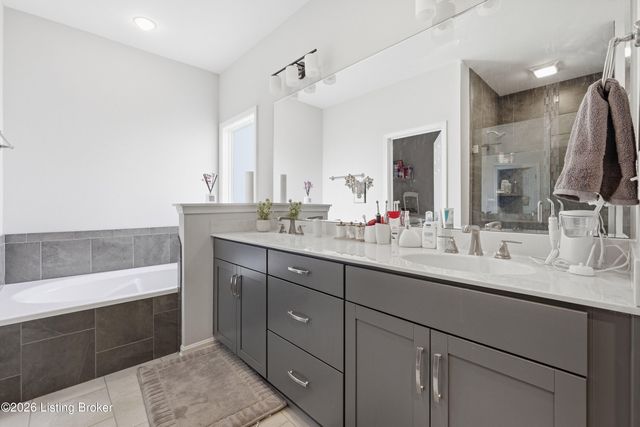 11527 Angel Falls Dr, Prospect, KY 40059