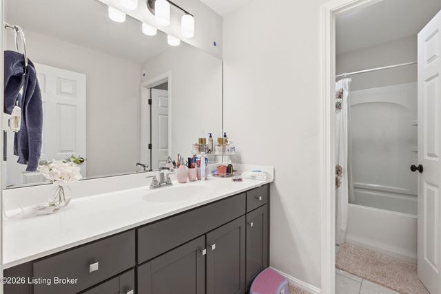 11527 Angel Falls Dr, Prospect, KY 40059