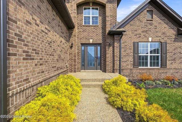 11527 Angel Falls Dr, Prospect, KY 40059