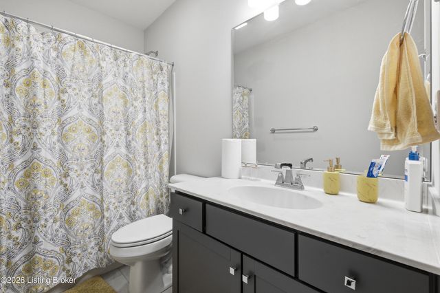 11527 Angel Falls Dr, Prospect, KY 40059