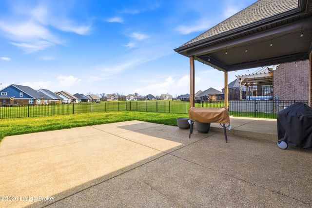 11527 Angel Falls Dr, Prospect, KY 40059