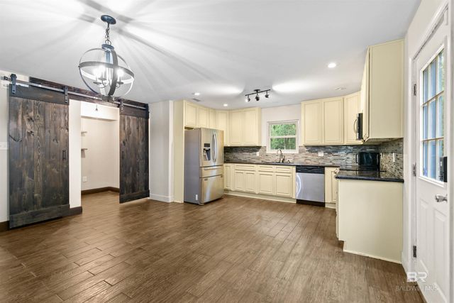 2728 Lost River Road, Mobile, AL 36605