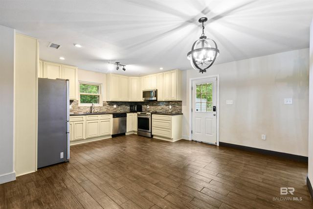2728 Lost River Road, Mobile, AL 36605