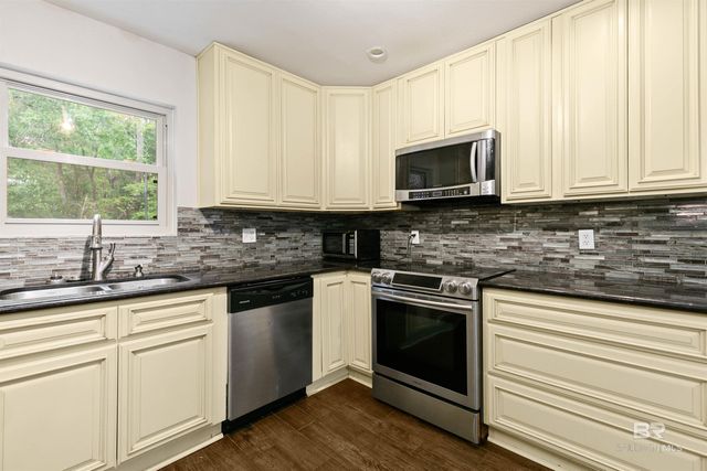 2728 Lost River Road, Mobile, AL 36605