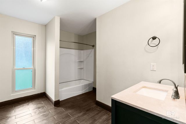 2728 Lost River Road, Mobile, AL 36605