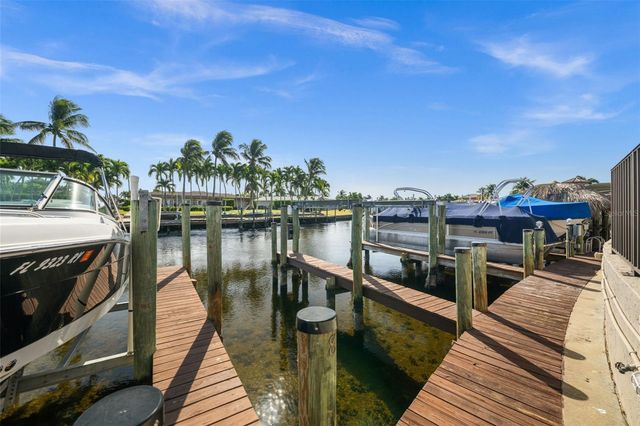 4803 SW SANTA BARBARA COURT 8, Cape Coral, FL 33914