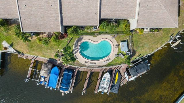 4803 SW SANTA BARBARA COURT 8, Cape Coral, FL 33914