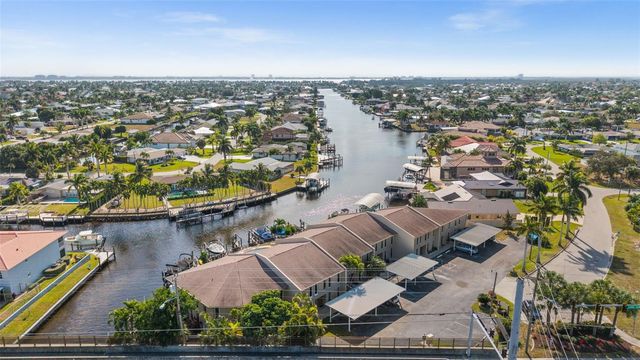 4803 SW SANTA BARBARA COURT 8, Cape Coral, FL 33914