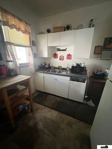 616 S 20th Street, Lincoln, NE 68510